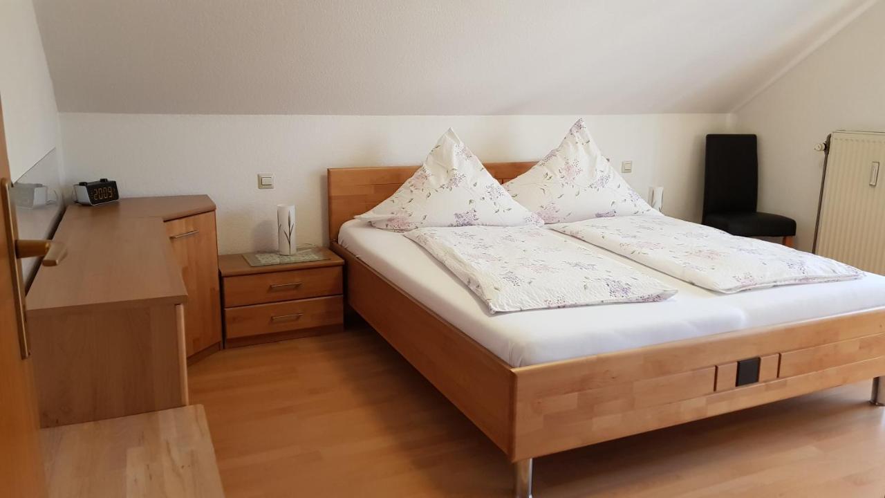 Ferienwohnung Herrnberg บาเดน-บาเดน ภายนอก รูปภาพ