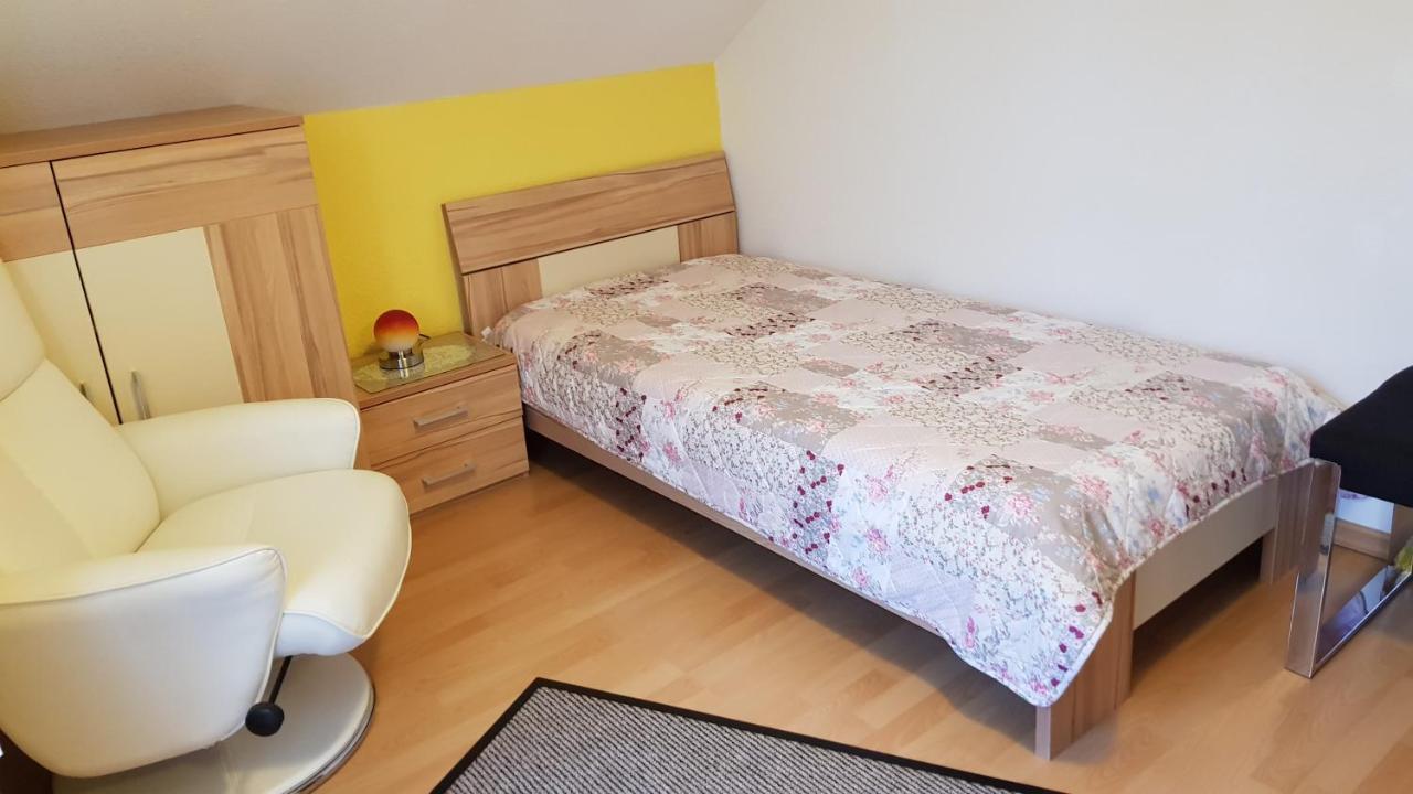 Ferienwohnung Herrnberg บาเดน-บาเดน ภายนอก รูปภาพ